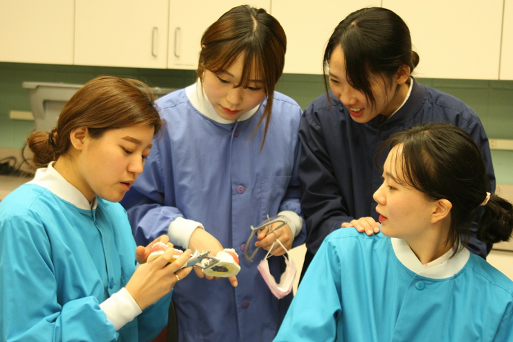Ulsan College Dental Hygiene Students